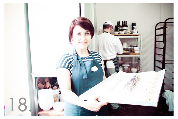 Moi! With my tray!