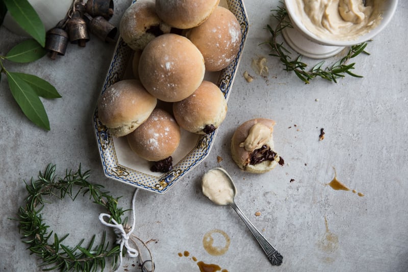 Chocolate Bombas With Tiramisu Cream - Cook Republic