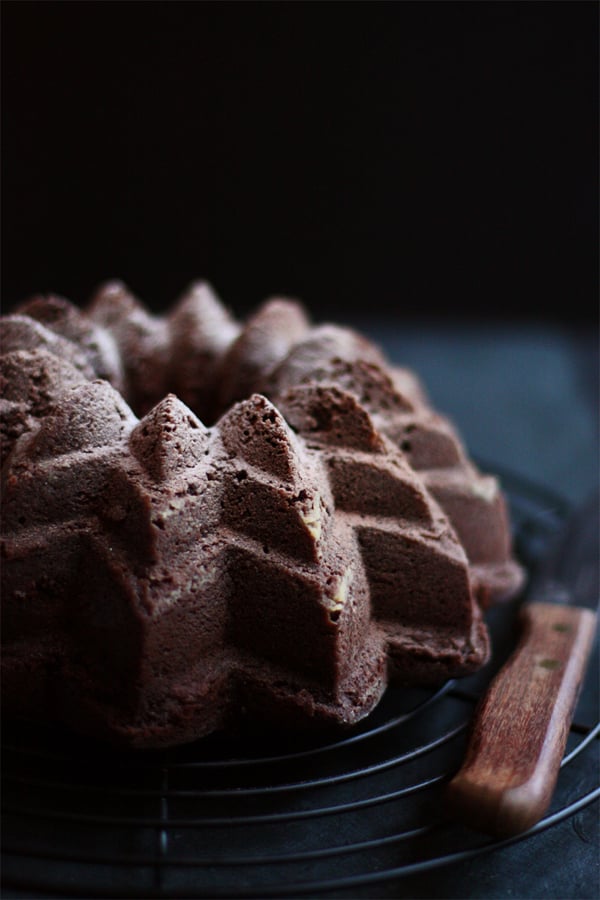 Baking cake in a dark pan