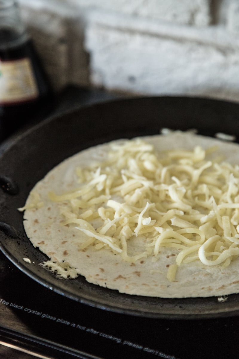 Making quick quesadillas on a pan - Cook Republic