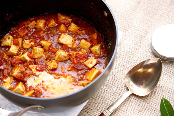 Shahi Paneer - Indian Style Cottage Cheese In Rich Tomato Gravy