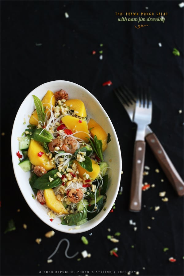 https://www.cookrepublic.com/images/blog/archive/thai_prawn_mango_salad1.jpg