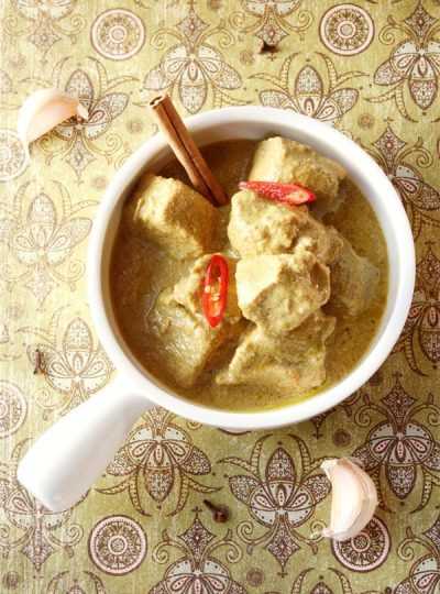 Kari Ayam - Malaysian Curry Chicken