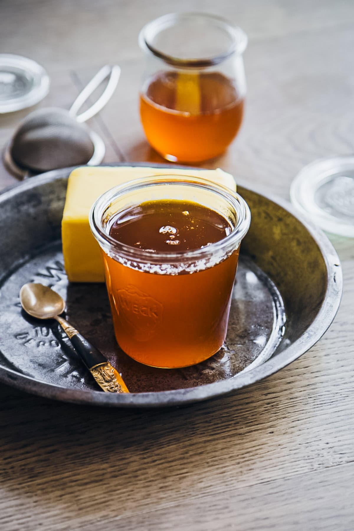 Make golden, liquid ghee from butter.