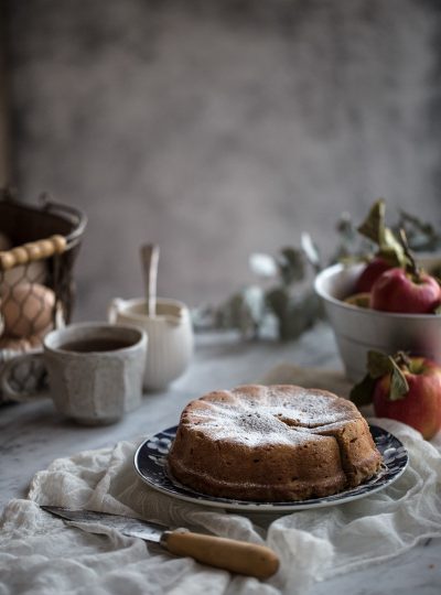 Apple And Almond Cake