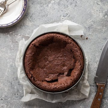 Flourless Chocolate Cake - Cook Republic