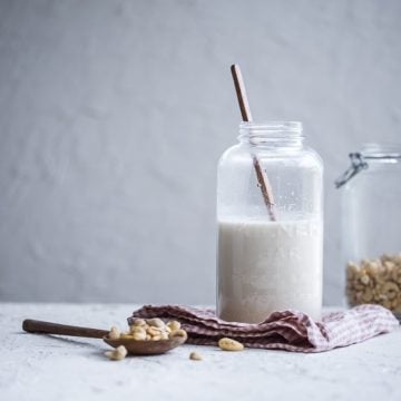 Date Cashew Milk - Cook Republic #healthyrecipe #vegan #glutenfree #foodphotography