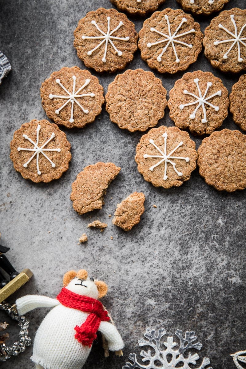 Vegan Gingerbread Tahini Cookie - Cook Republic #vegan #baking #glutenfree #foodphotography