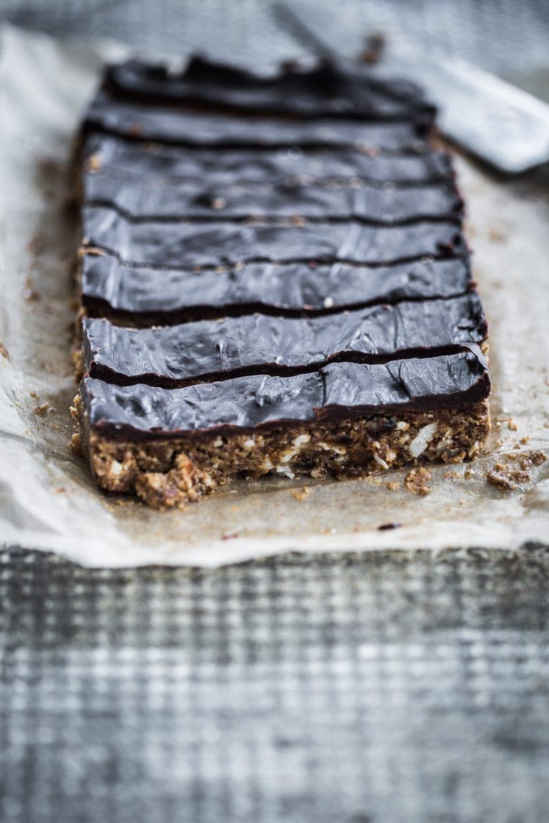 Raw Vegan Chocolate Nut Bar - Cook Republic #vegan #glutenfree #foodphotography #healthyrecipe