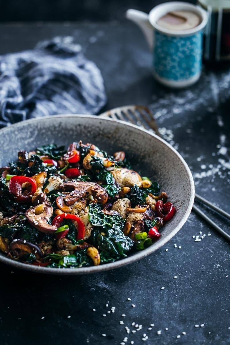 Kale Mushroom Cashew Stir Fry - Cook Republic #vegan #glutenfree 