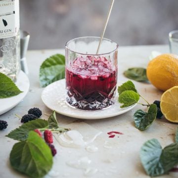 Fresh Mulberry Bramble Cocktail - Cook Republic #cocktail #vegan #foodphotography