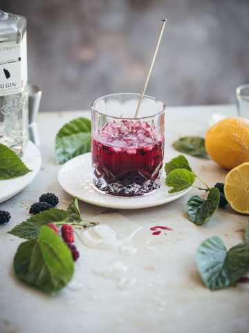 Fresh Mulberry Bramble Cocktail - Cook Republic #cocktail #vegan #foodphotography