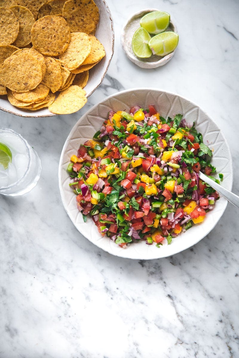 Mango Pico De Gallo - Cook Republic #picodegallo #mexicansalsa #foodphotography #summerrecipe #vegansalad