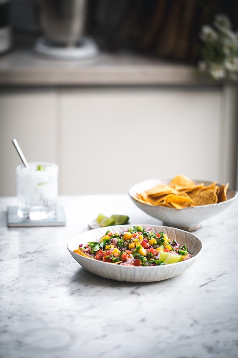 Mango Pico De Gallo - Cook Republic #picodegallo #mexicansalsa #foodphotography #summerrecipe #vegansalad