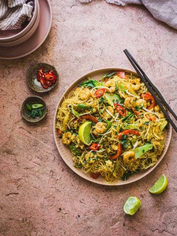 Just Prawn Singapore Noodles - Cook Republic #glutenfree #noodlerecipe