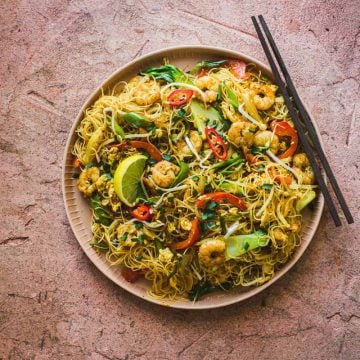 Just Prawn Singapore Noodles - Cook Republic #glutenfree #noodlerecipe