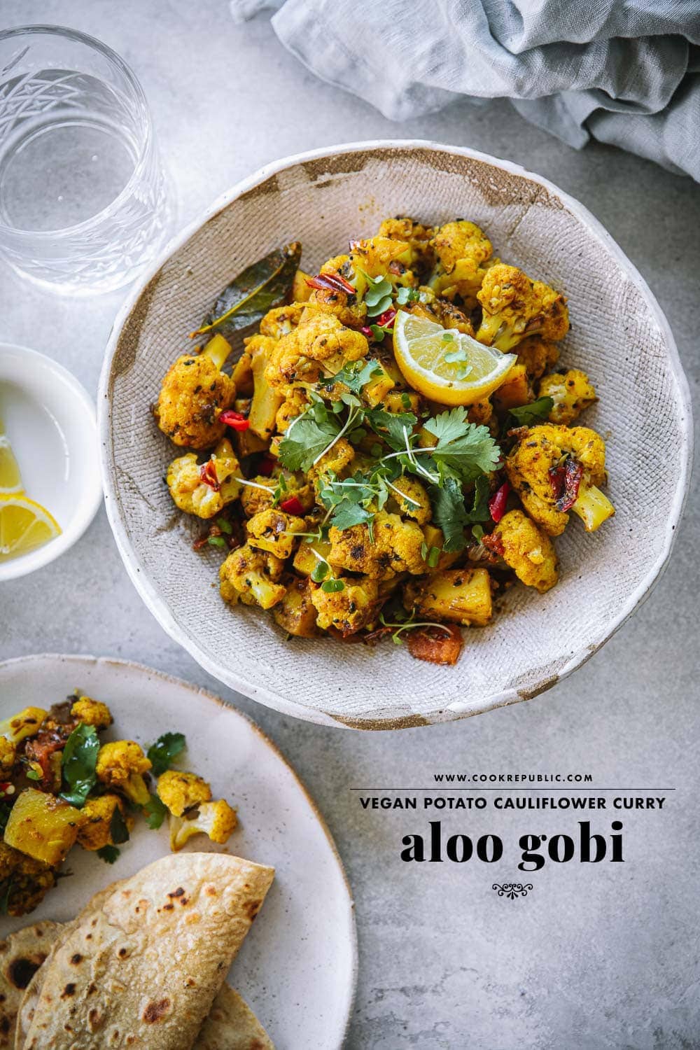 Vegan Aloo Gobi (Potato Cauliflower Curry) - Cook Republic #aloogobi #vegandinner #veganindian