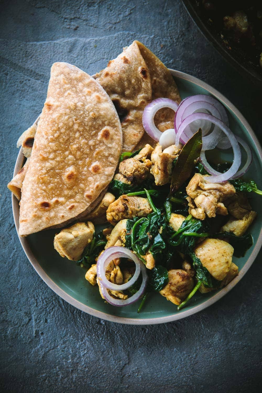 Spinach Garlic Chicken Masala - Cook Republic