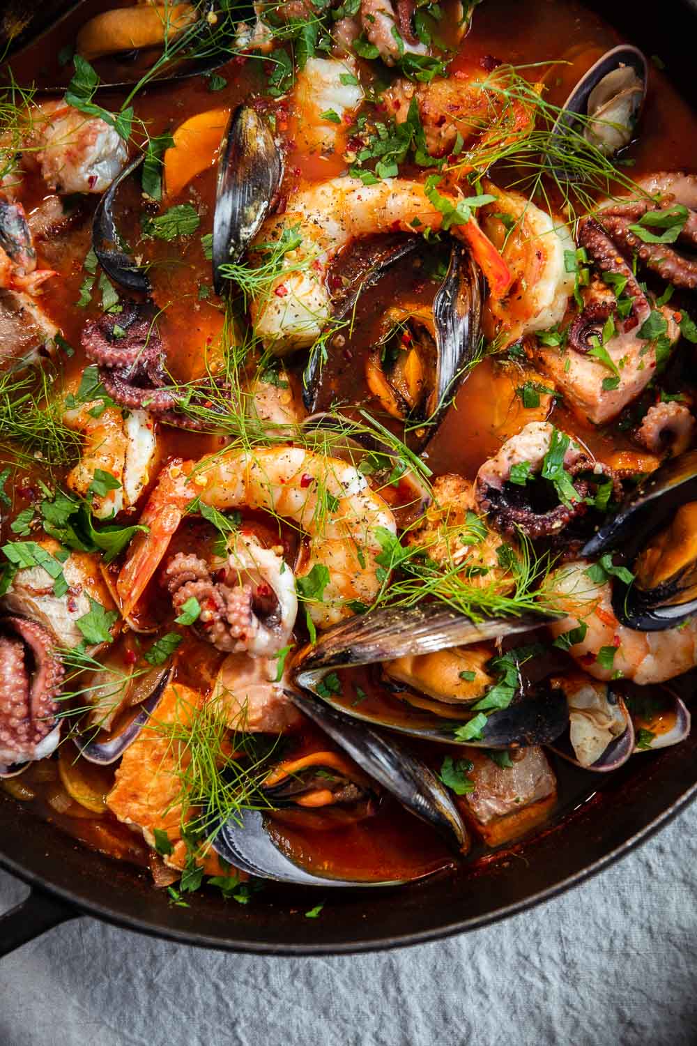 Zuppa Di Pesce - Italian Seafood Soup / Cook Republic #easterrecipe #seafoodsoup #fishrecipe