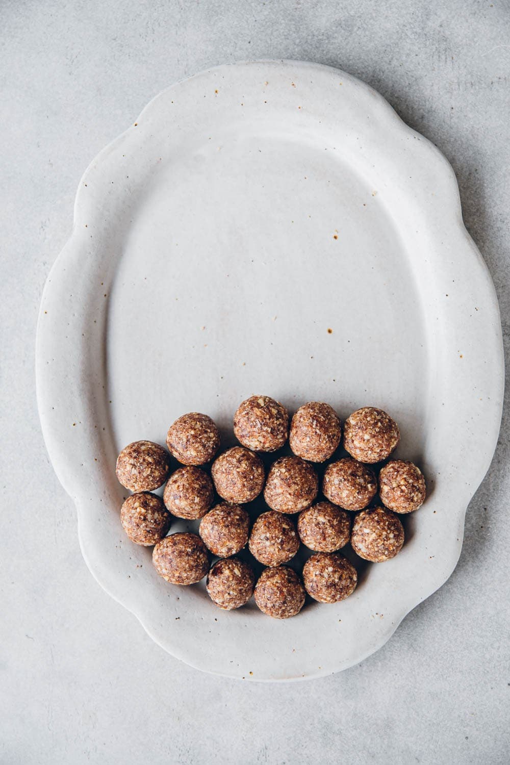 Vegan Caramel Bliss Balls - Cook Republic #vegancaramel #veganblissballs #caramelblissballs