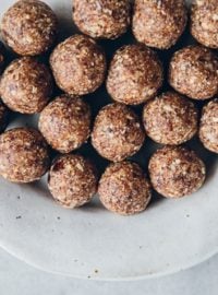 Vegan Caramel Bliss Balls - Cook Republic #vegancaramel #veganblissballs #caramelblissballs