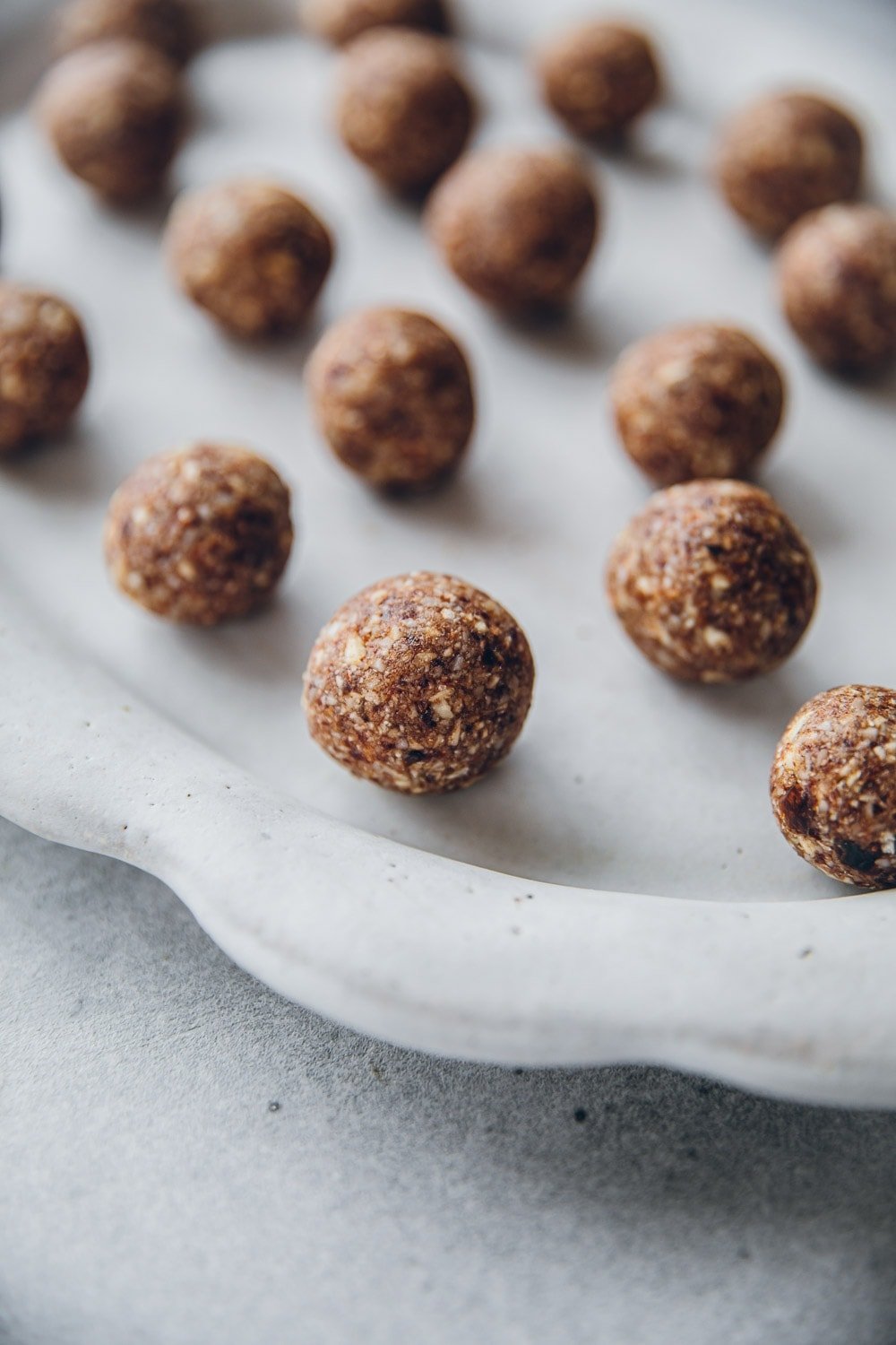 Vegan Caramel Bliss Balls - Cook Republic #vegancaramel #veganblissballs #caramelblissballs