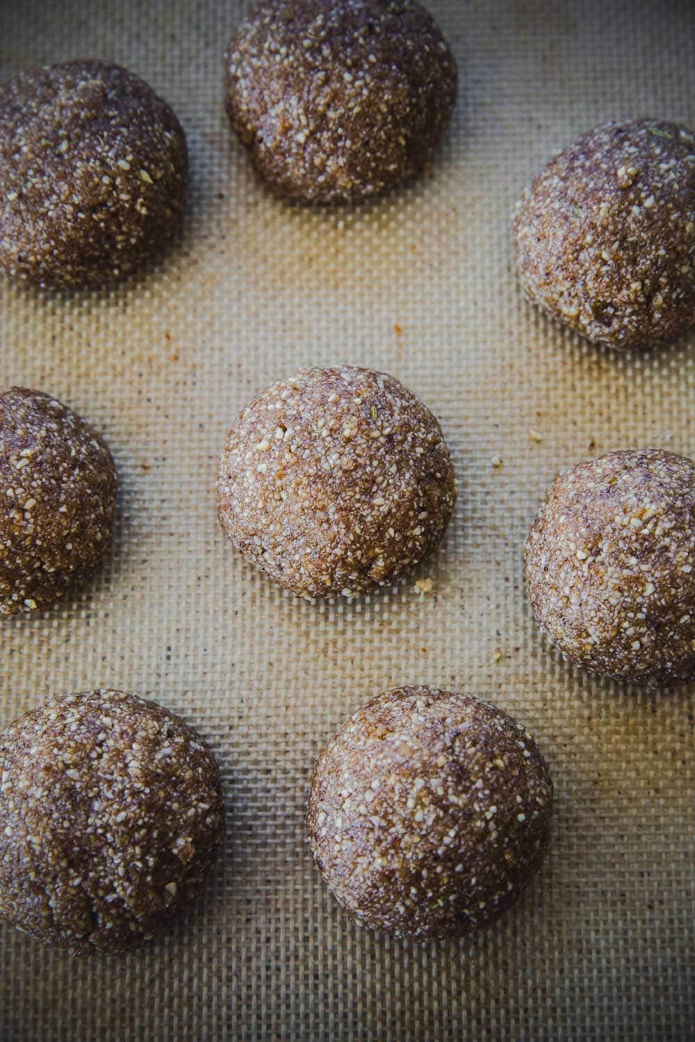 Vegan Coconut Chai Cookies - Cook Republic #vegancookies #chaicookies