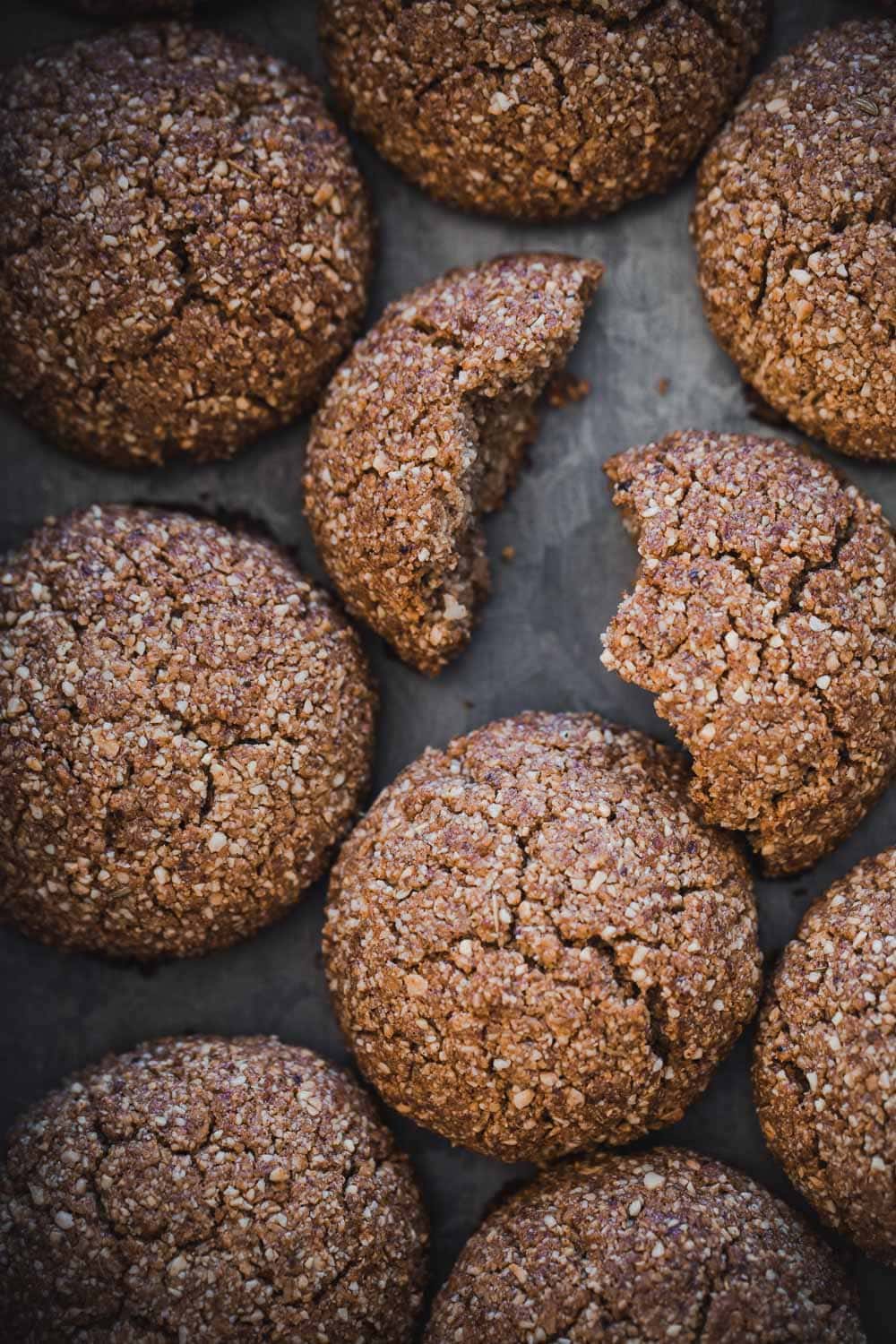 Vegan Coconut Chai Cookies - Cook Republic #vegancookies #chaicookies