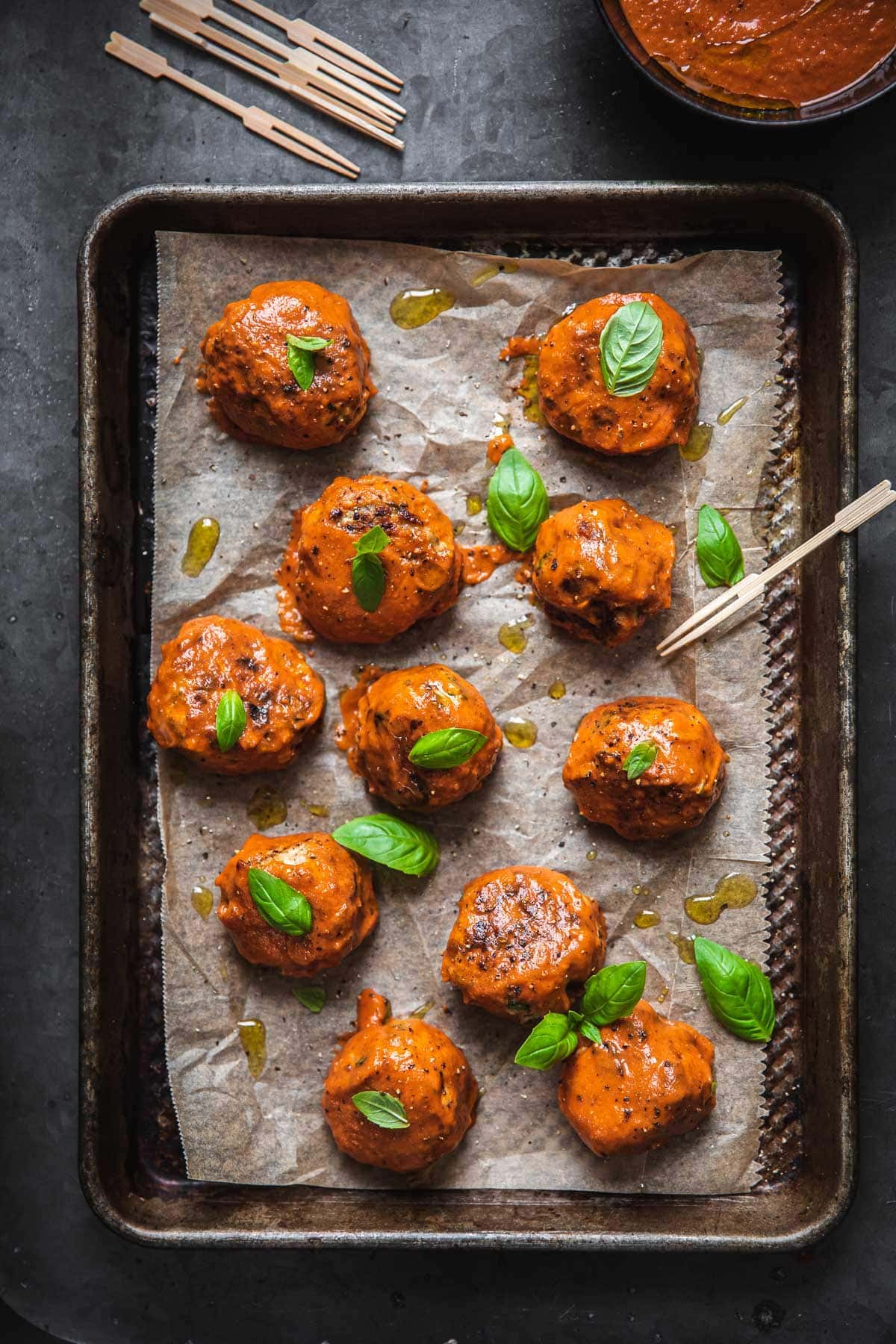 Healthier Chicken Meatballs In Marinara Sauce - Cook Republic #dairyfree